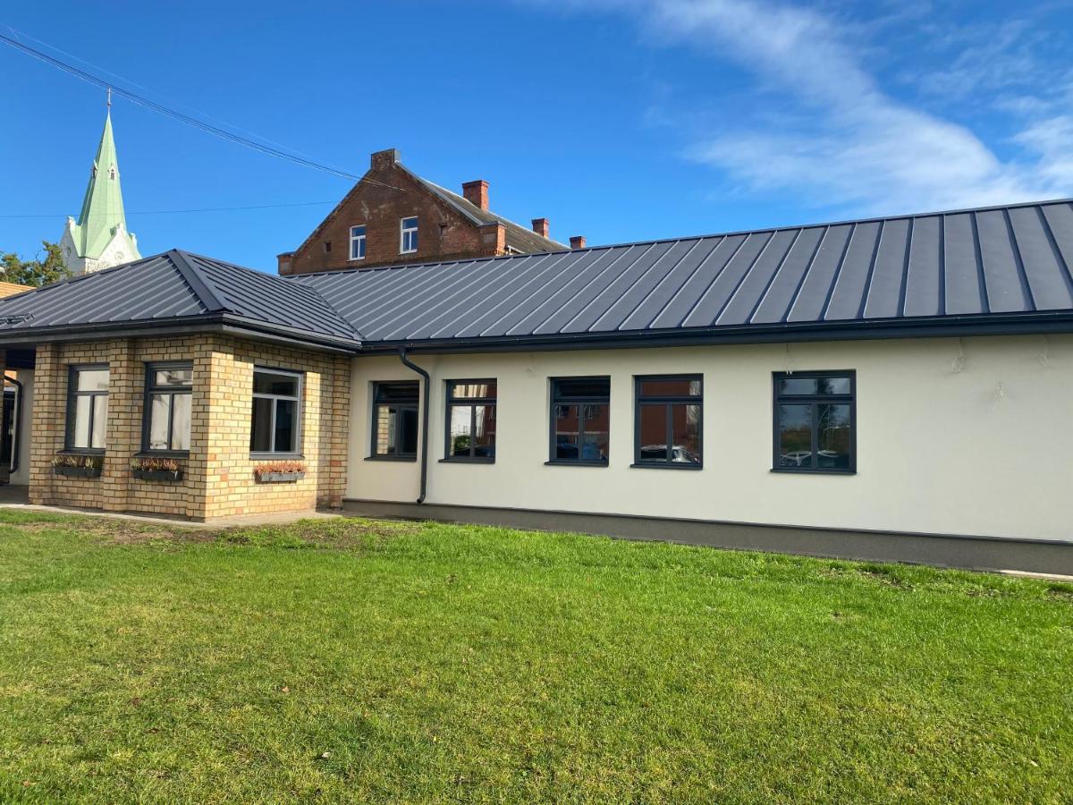 Guest House In Dobele City Center- Pilsetas Maja Luaran gambar