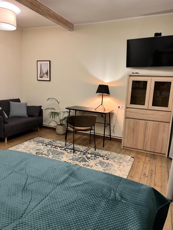 Guest House In Dobele City Center- Pilsetas Maja Luaran gambar