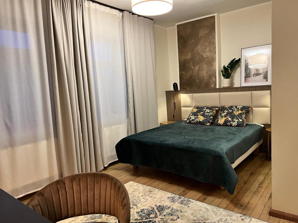 Guest House In Dobele City Center- Pilsetas Maja Luaran gambar
